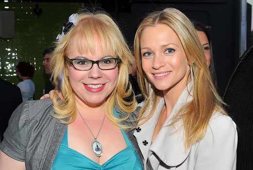ajcookdaily's tweet photo. aj cook &amp; kirsten vangsness https://t.co/42lS3YCVr6