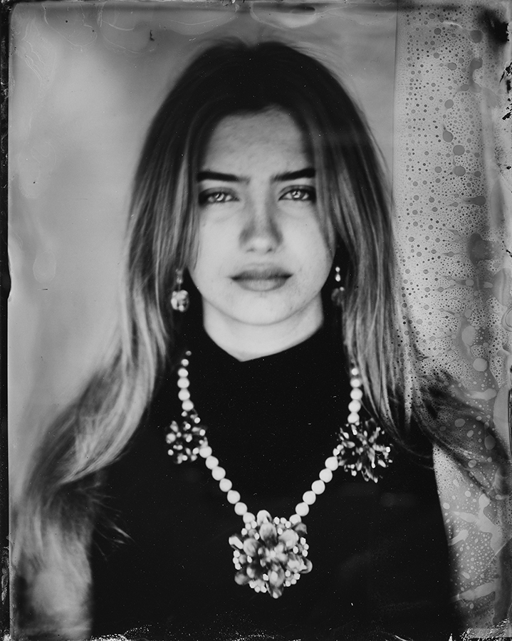 Congrats to @BibelotMaison for launching their Bibelot Enchanté Collection which is sold exclusively at @GoodgePlace.
Bibelot Maison tintype photo collection by @ Phillip Chin 2021 are on display at Goodge Place.
#tintype #fashion #vancouverjewelry #vancouverfashion #vancouver