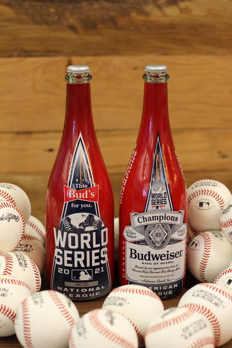 ⚾️ #Giveaway ALERT ⚾️ Hello Champions! We have a holiday giveaway that will cap off our championship season...and quench your thirst. One of these collectible bottles could be yours to share...or not. Cheers! TO ENTER: 🏆Like & Retweet 🏆Follow @680TheFan 📸:@budweiserusa