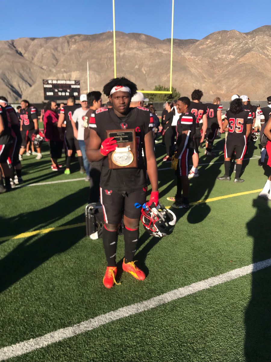 10 solo tackles in my final freshman year game blessed to be named your defense player of the game in your Hemet Sportsman's Club American Championship Bowl <a href="/coach_mo_/">Casey Mazzotta</a> <a href="/CoachJSchaeffer/">Justin J. Schaeffer</a> <a href="/syansane9/">Sekou Yansane</a>