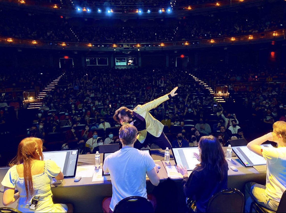 Hit it <a href="/egoraptor/">Arin Hanson</a>. 👏

Scribble Showdown is making its way around the U.S. right now, &amp; the EU Spring ‘22. Buy tickets in your city ➡️ scribbleshowdown.com 

📸 Photo by: <a href="/mattdipanni/">Matthew Di Panni</a> 

#ScribbleShowdown #ScribbleTour