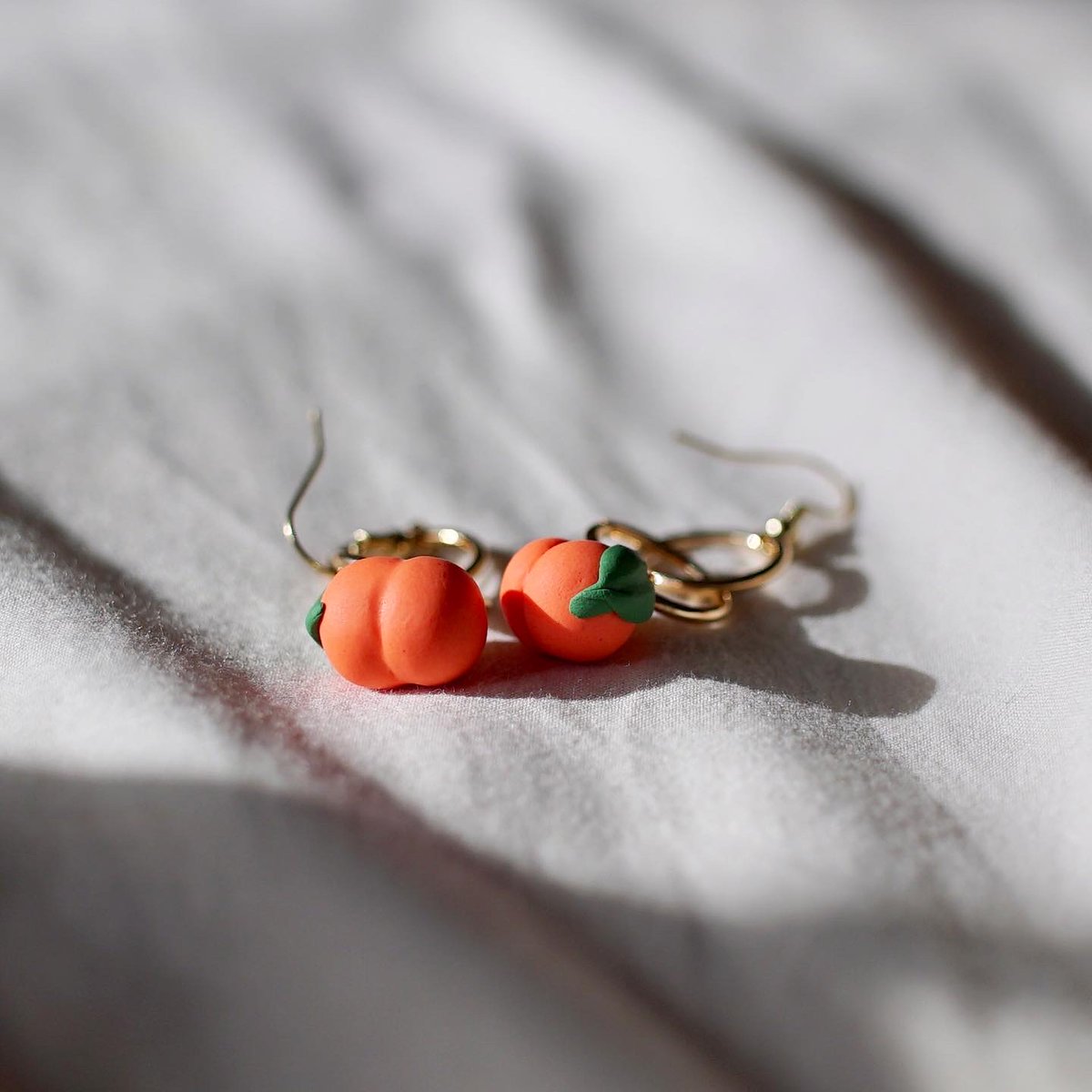 Laynerswatts's tweet photo. Hi! Made some lil fruits! Check them out if you want ✨🍋🍐🍑🐛

https://t.co/VKESQzQgUV https://t.co/bTsENg14uz