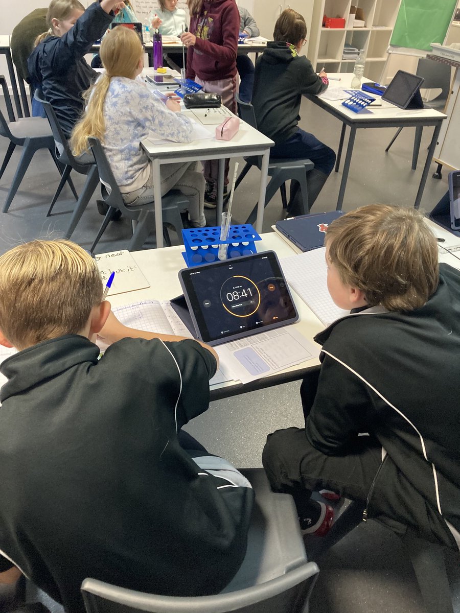 mlovatt1's tweet photo. Loving my science class @xpgateshead today …experiment to investigate the cooling curve of stearic acid. #changeofstate #particlemodel https://t.co/ME4sJohb05