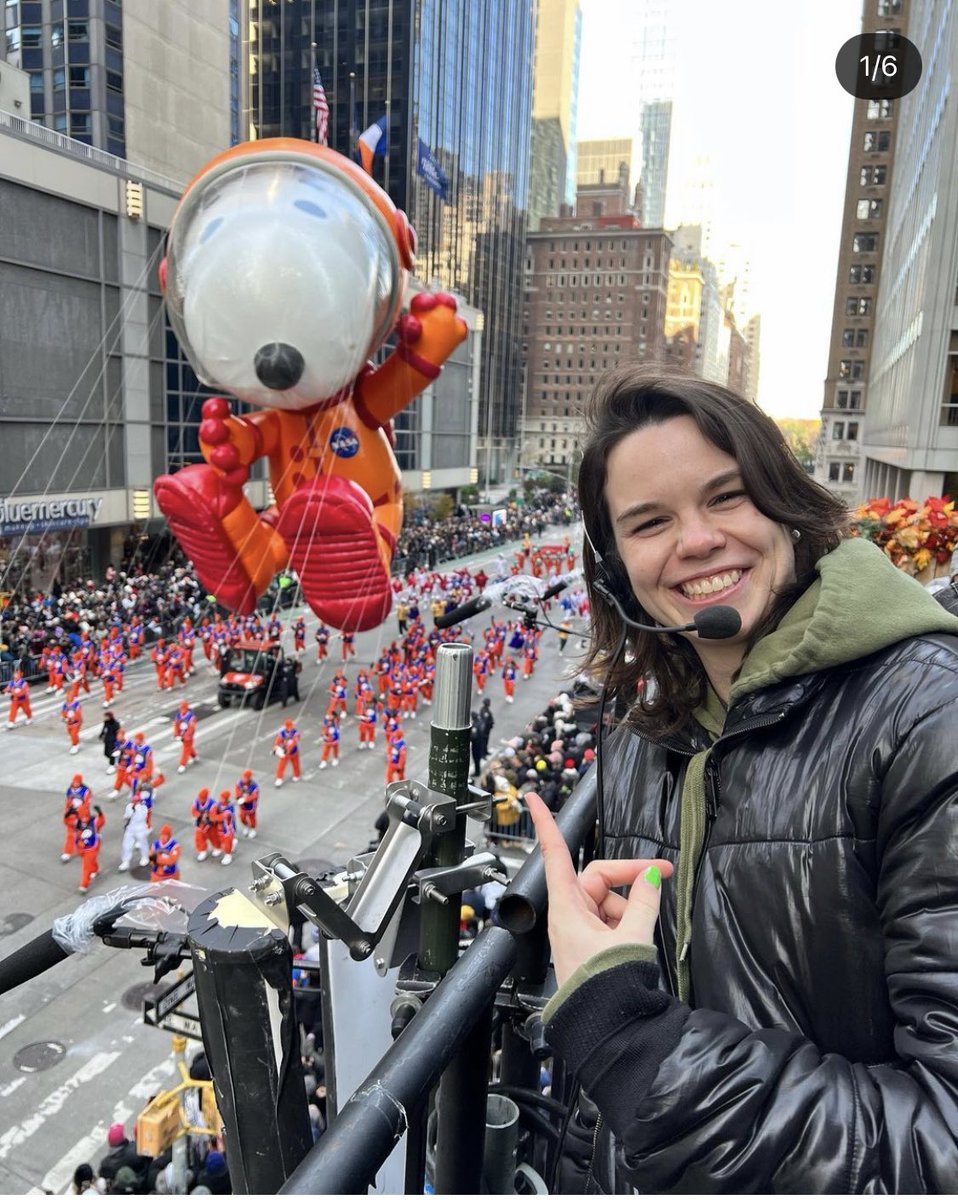 MsKHarmon's tweet photo. CHS alumna Abby Skorupski covered the Macy’s Thanksgiving parade making her MCVSD family proud! #CBS #scriptteam @ComHS_MCVSD @cford @tomevancho https://t.co/5b5N8YXOi7
