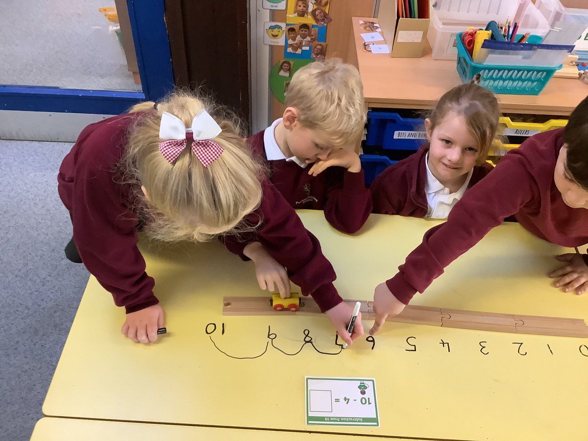 PuritonPrimary's tweet image. In Year 1 we have been learning how to subtract in Maths. Today we were counting back on a number line. #RubyClass