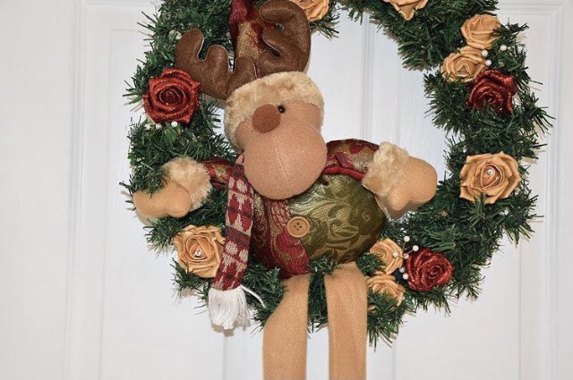 With all of the #snow this week, it’s already beginning to look a lot like #christmas 🥰 shop our #festive collection now (link in bio!)

#christmasdecor #wreaths