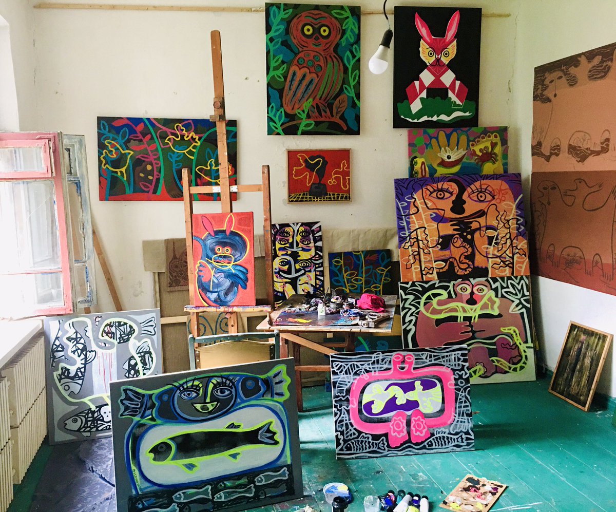 Reincarnationn1's tweet photo. in the studio #art #artist #artstudio #artstyle #artcollection #artcollection #painting #interiordesign #originalart https://t.co/UMoNWfh0Eq
