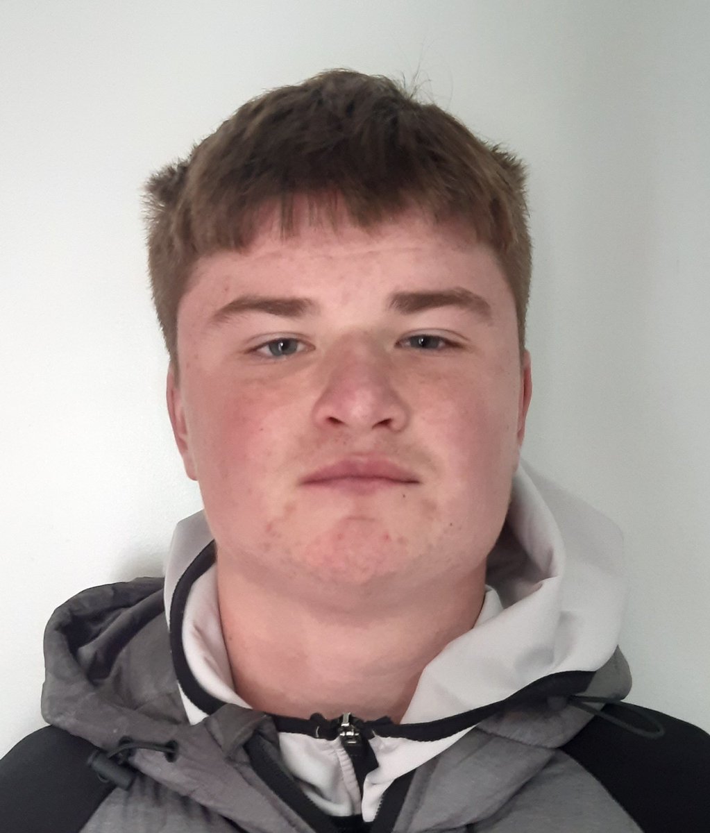 raleighreports's tweet photo. Gardaí are seeking the public's help in tracing 16-year-old Shane Griffin, who was last seen in #Limerick city at approx 11.30pm last Sat. Info to Henry Street Garda Station on 061 212400, the Garda Confidential Line on 1800 666 111, or any Garda Station. https://t.co/5HEgjrsuHh