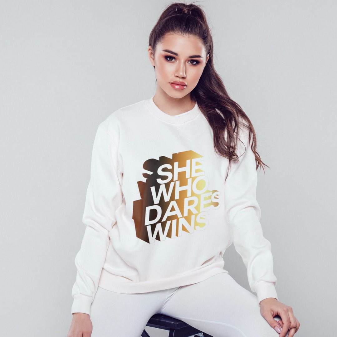 Introducing our newest apparel at Winning Women Collection: "She Who Dares Wins", unisex sweatshirt made of sustainable and organic materials.  Available now on our shop!🌿♻ winningwomenseries.com/shop

#GreenCyberMonday 🌎💚