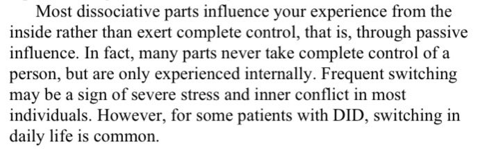 dissociacrip's tweet image. from &quot;coping with trauma-related dissociation.&quot; a must-read tbh.

#dissociatwt
#systw
#osddid