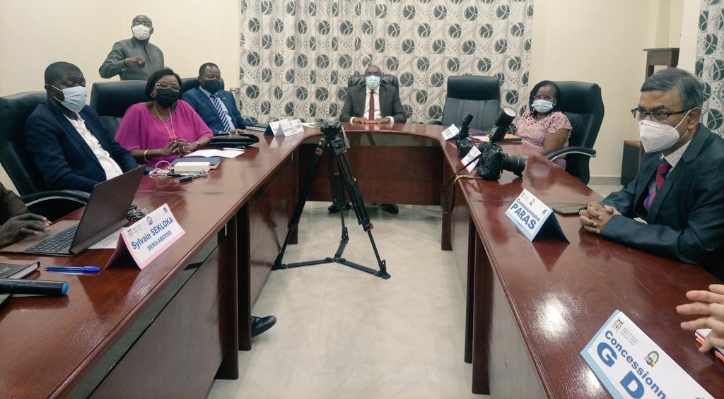 gouvbenin's tweet image. Cérémonie de signature technique des titres d'exploitation hors-réseau pour l'électrification de 38 localités entre l'#ABERME et 04 promoteurs privés dans le cadre du projet #OCEF du MCA-BÉNIN II relative à l'électrification hors-réseau de certaines localités du Bénin. #Wasexo