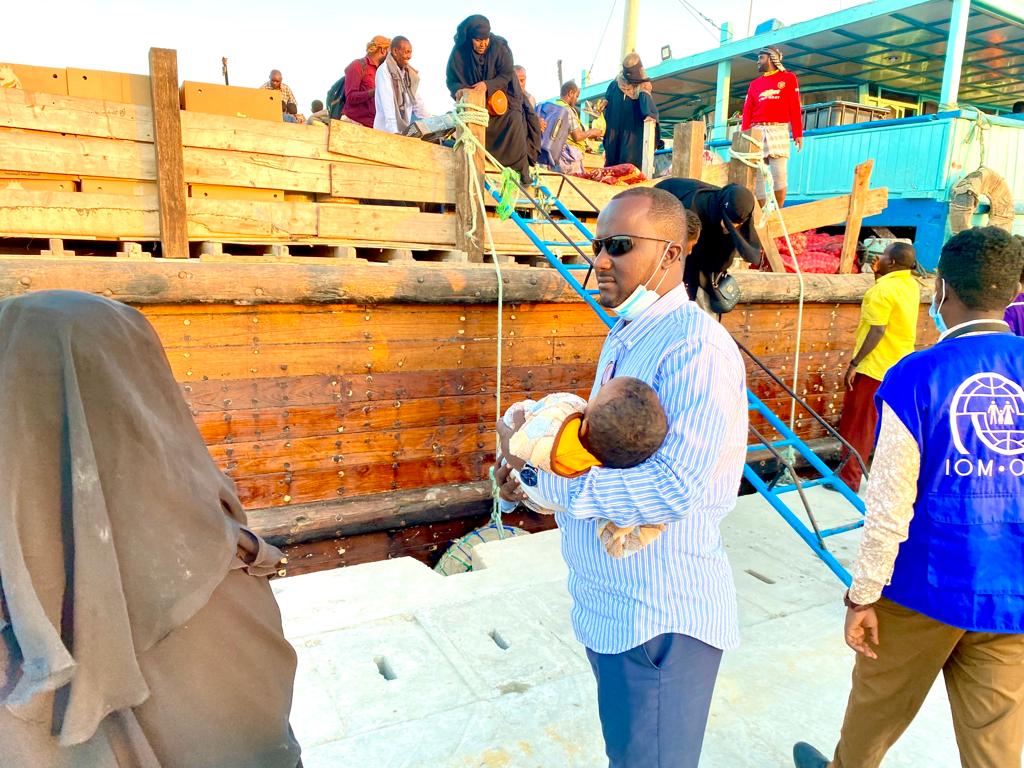 BarkhadXaamud's tweet photo. Wasaaradda Arrimaha Gudaha Puntland ayaa Dekadda Boosaaso ku soo dhaweysay 119 Qoys oo Soomaali ah oo ka soo laabtay Colaadda Yemen

@IOM_Somalia @UNHCRSom @MOIFAD https://t.co/cRF1hr0X86