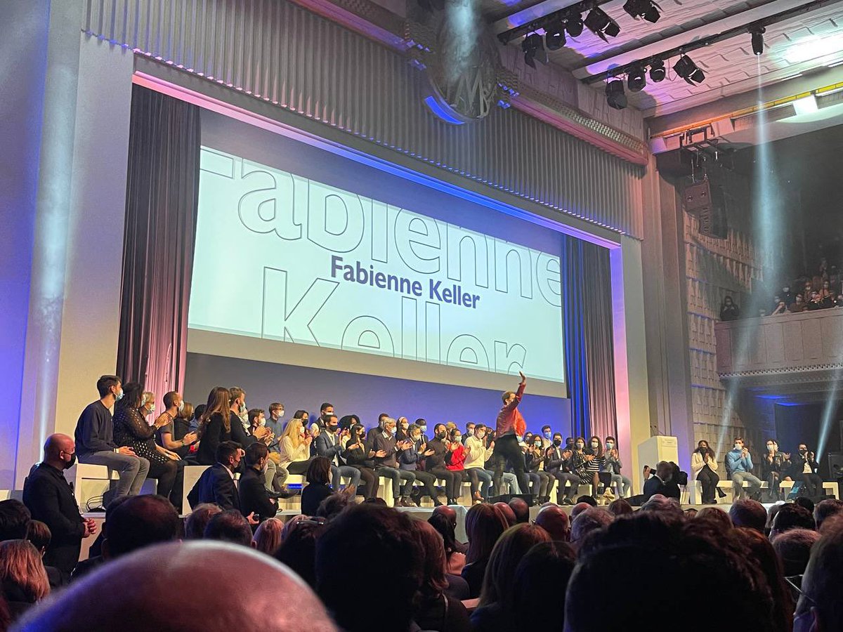 agir_officiel's tweet photo. « En fondant @agir_officiel nous refusions toute compromission avec les extrêmes.  Nous voulions placer le pays avant toute chose. C’est ce que nous faisons en participant à #EnsembleCitoyens ». @fabienne_keller https://t.co/yDVn48Erlx
