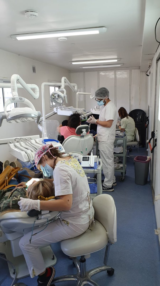 Otra jornada junto a <a href="/ubaenaccion/">UBAenAccion</a> para brindar atención odontológica gratuita a vecinos de Colegiales en los trailers de <a href="/odontouba/">FOUBA</a>. #OrgulloUBA