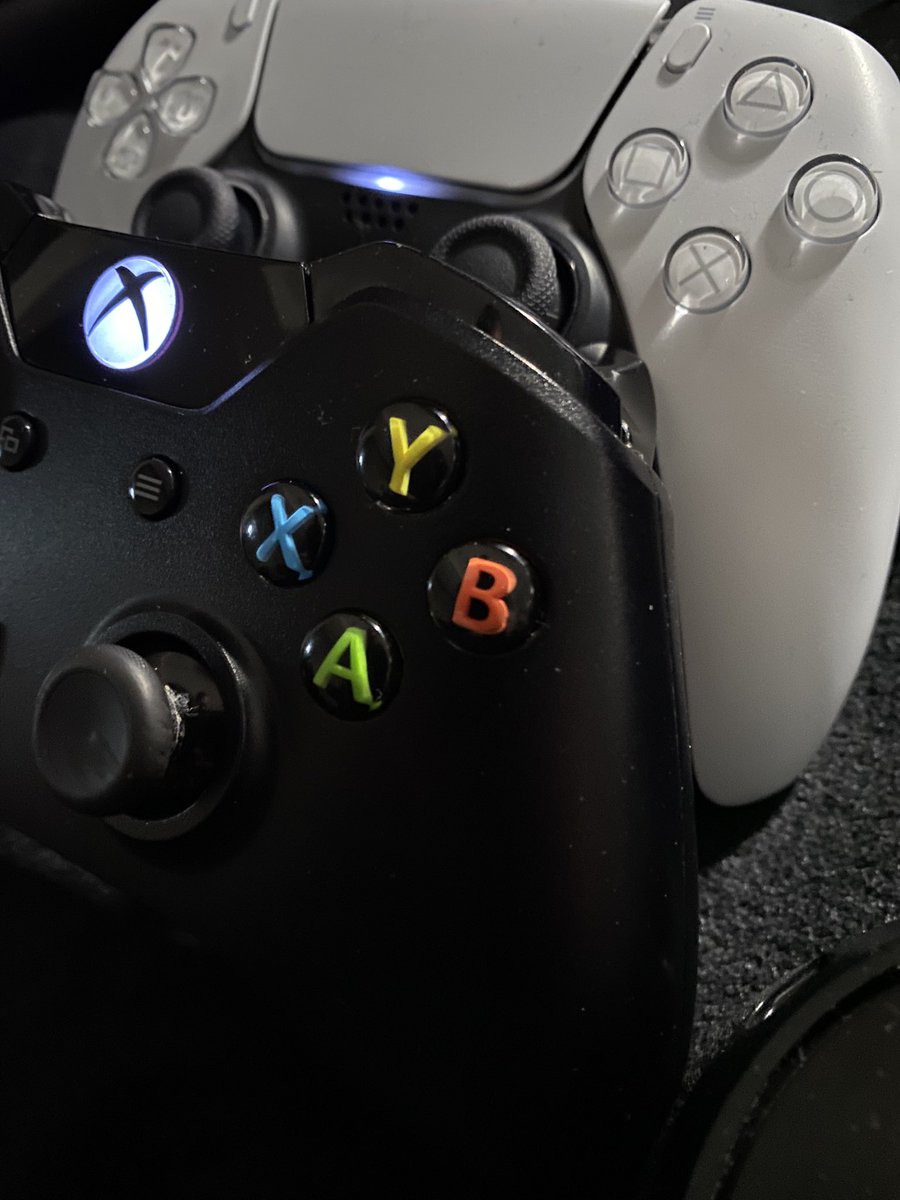 PixelInverted's tweet photo. Love console gaming? Know someone who does? We’ve got the perfect gift for you this Cyber Monday! Use code “cyberpixels” for 15% off your entire order! https://t.co/9AudvPl2Br We ship globally.
.
.
#invertedpixels #gaminggear #gaming #ps5 #playstation #xbox #switch #gamerparent https://t.co/bWQGJ1rDya