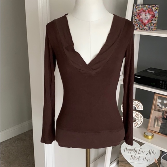 TammaraC12's tweet photo. So good I had to share! Check out all the items I'm loving on @Poshmarkapp from @RevondaL #poshmark #fashion #style #shopmycloset #gainfollowers #derekheart: https://t.co/mgLNgTYBaT https://t.co/vHavmhYYfP