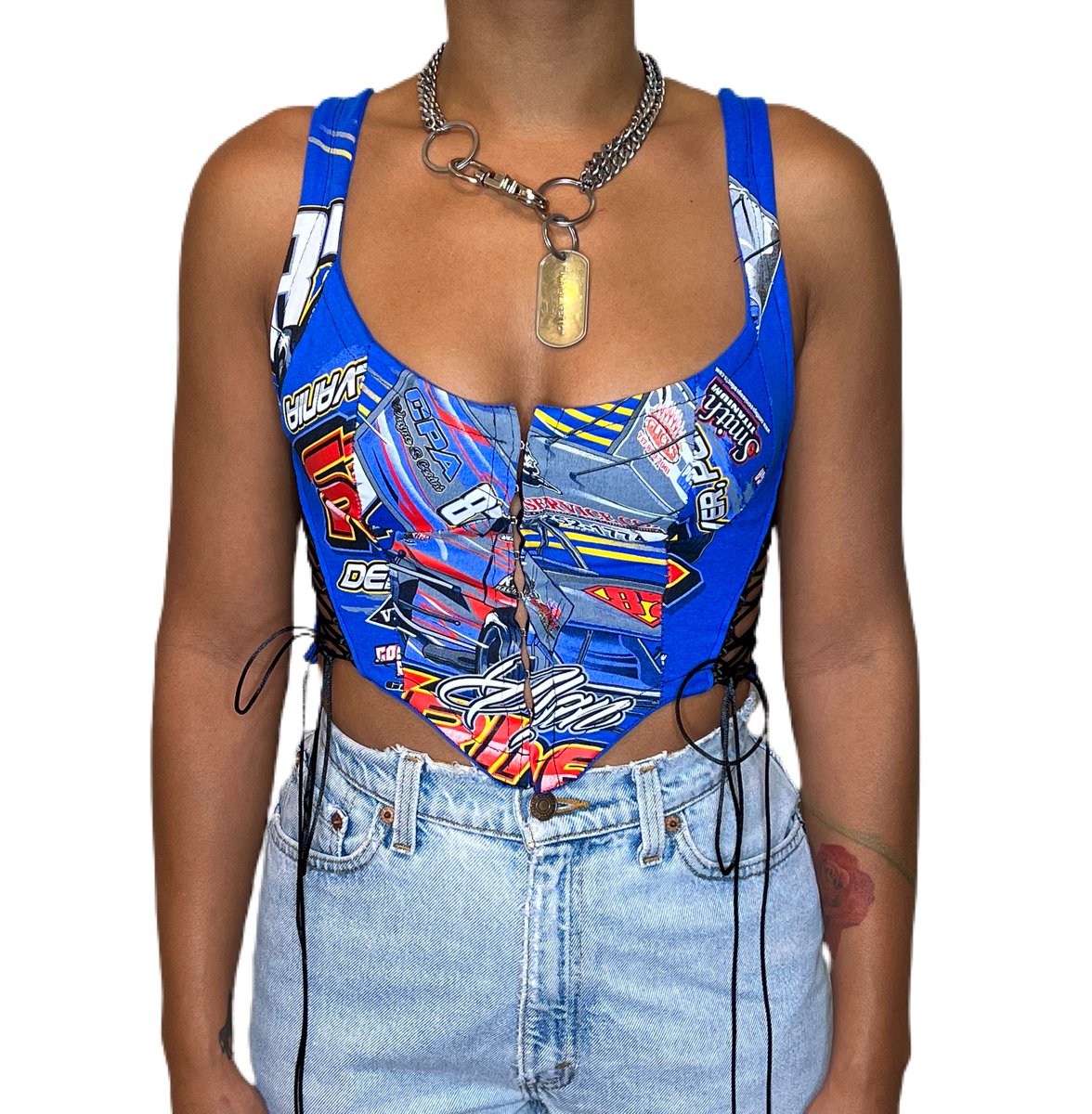 shopdesvignes's tweet photo. Only 3 corset tops left!! https://t.co/dE9qbTnugb https://t.co/cG6WFJ5Wih