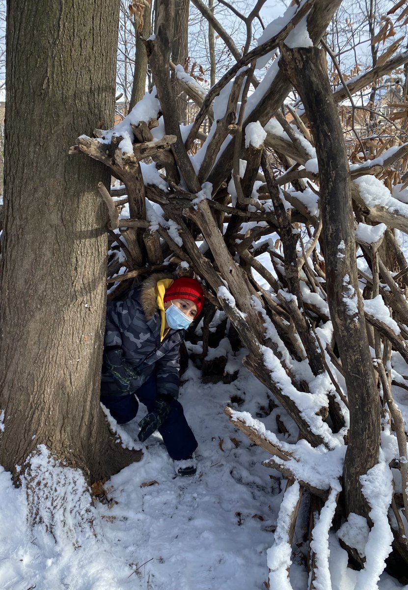 newsfromK124's tweet photo. Enjoying the fresh snow in the forest with @KForestLearning  ❄️🌨☃️ https://t.co/7eIfLJtott