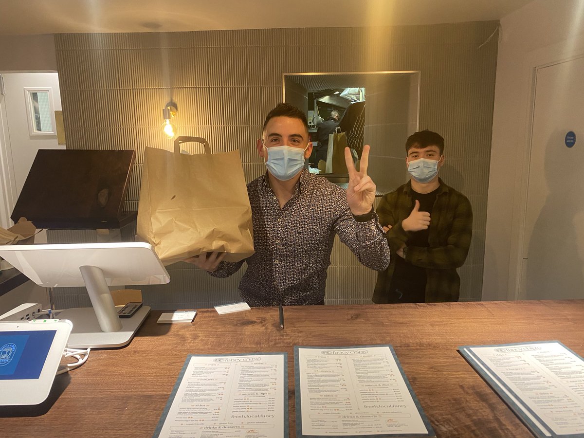 CaterEquipIRL's tweet photo. Fancy Chips of a Monday night? YES PLEASE!!!! Congratulations to Kevin Walsh and all at Fancy Chips in Tramore. What an addition to the town! Food is stunning. #fancychips #murco #murcocatering #blueseal #fastfri #turbofan #Krupps #thesis #fastfood #waterford #tramore https://t.co/b9bNOysA3c