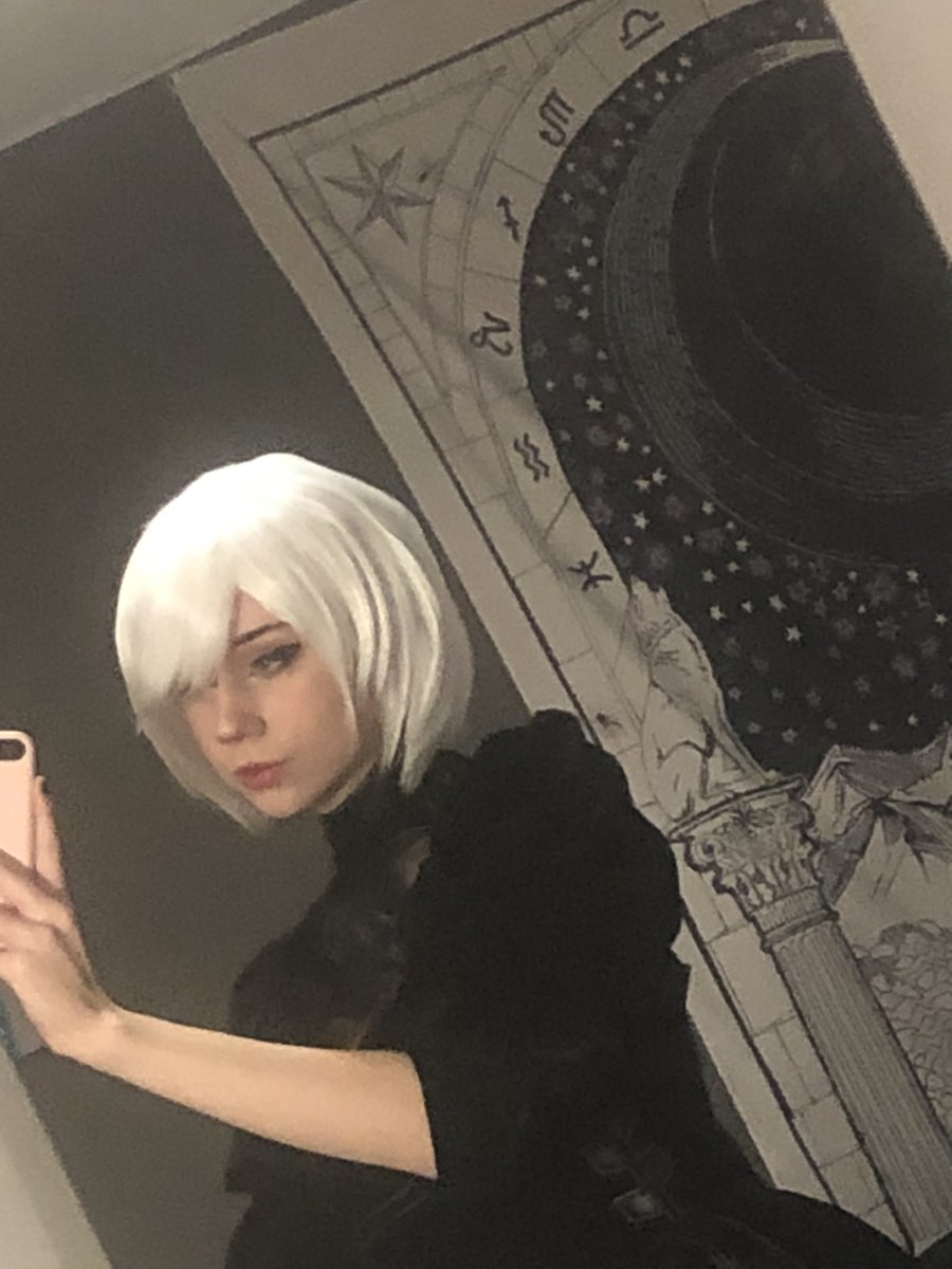 thetrickstercos's tweet photo. #ComicConStuttgart 

So happy that I could see my friends again. I‘m really sad that the convention is already over… this entire situation atm kills my mood. I really hope that I‘m able to visit a few cons next year. https://t.co/RjyI1CAaJQ