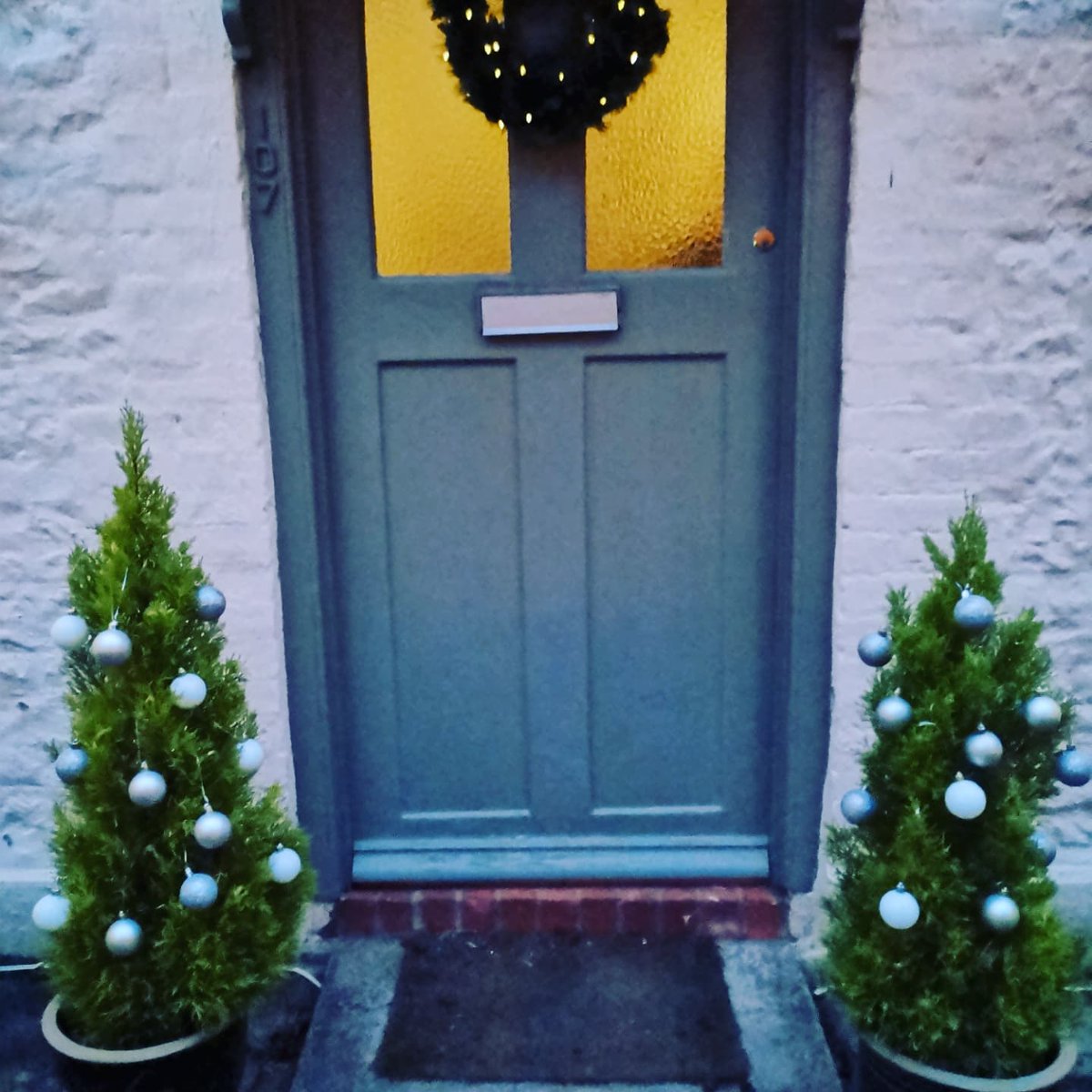 lazyperfection's tweet photo. Christmas has arrived in Horningsham! #festive #decorations #christmasdecorations #christmas #christmaslights #countryhome #countrycottage #winter #christmastree #catproofchristmastree https://t.co/xdShjrSnIy
