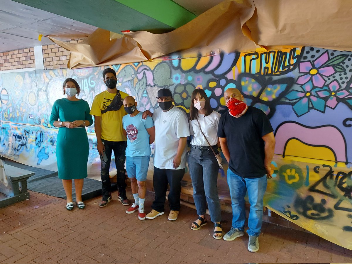 GermanyCapetown's tweet photo. Something different towards the end of the schoolyear at #DSK: HIP HOP culture workshops with music, breakdance and graffiti, supported by the ๐ฉ๐ช General Consulate: so much fun, so much talent, so much inspiration! #5elementsofhiphop https://t.co/GXFBnNXW7W