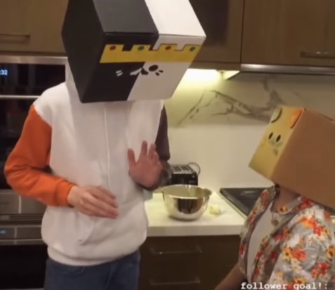 cuptoast's tweet photo. technically i can say ive boxed ranboo now! https://t.co/LiJPOvCJqH