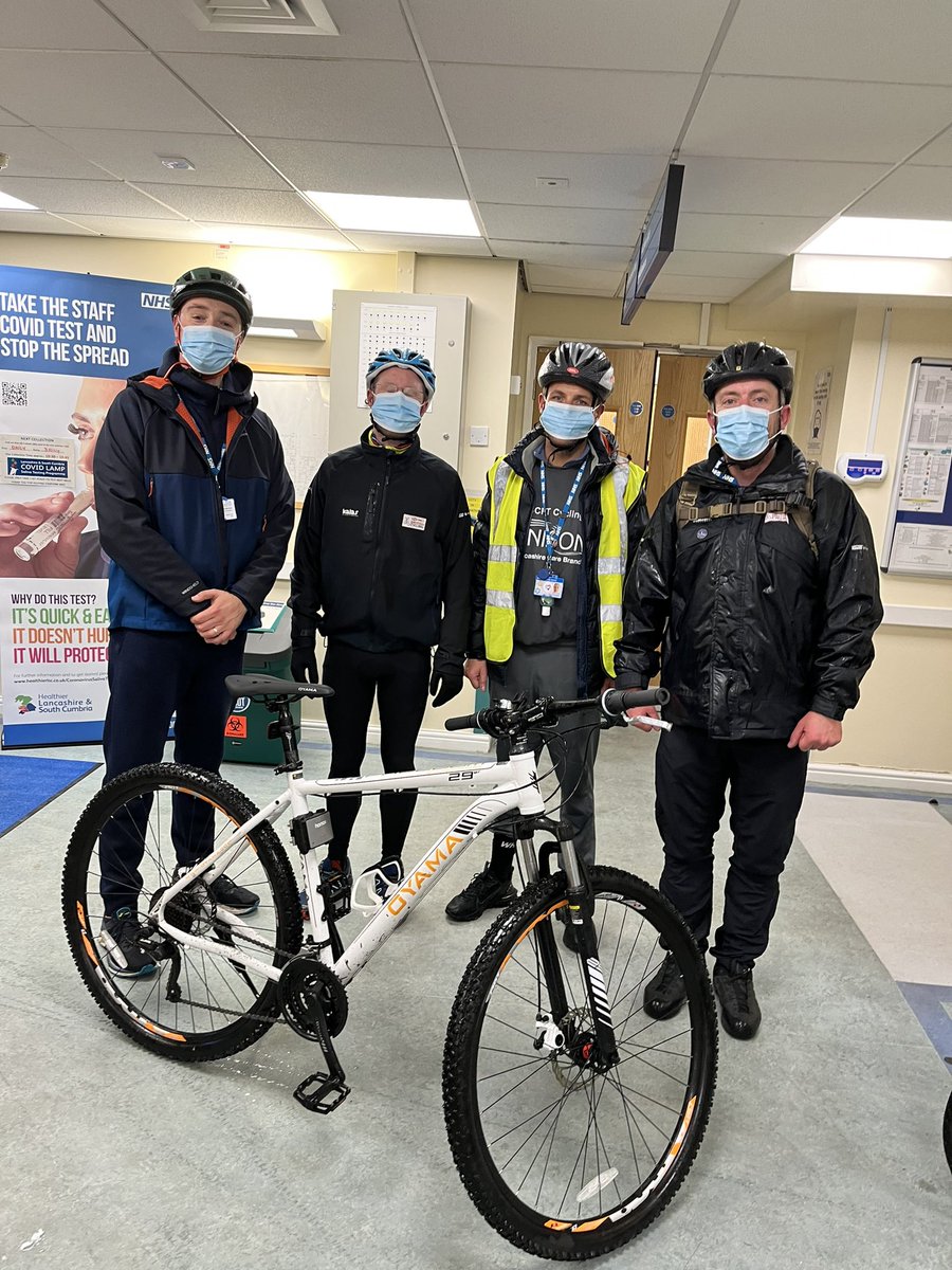 LathomPicu's tweet photo. A big thanks to Will from @BCcoaches who came to #ormskirk #mentalhealth unit to up-skill some of our team so they can take service users on bike rides 🙌 #revoveryriders #fitness #exercise #malepicu https://t.co/zzAp1cVUu7