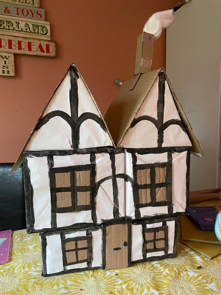Year 2’s 1666 houses are looking fantastic ready for their very own ‘Great Fire’