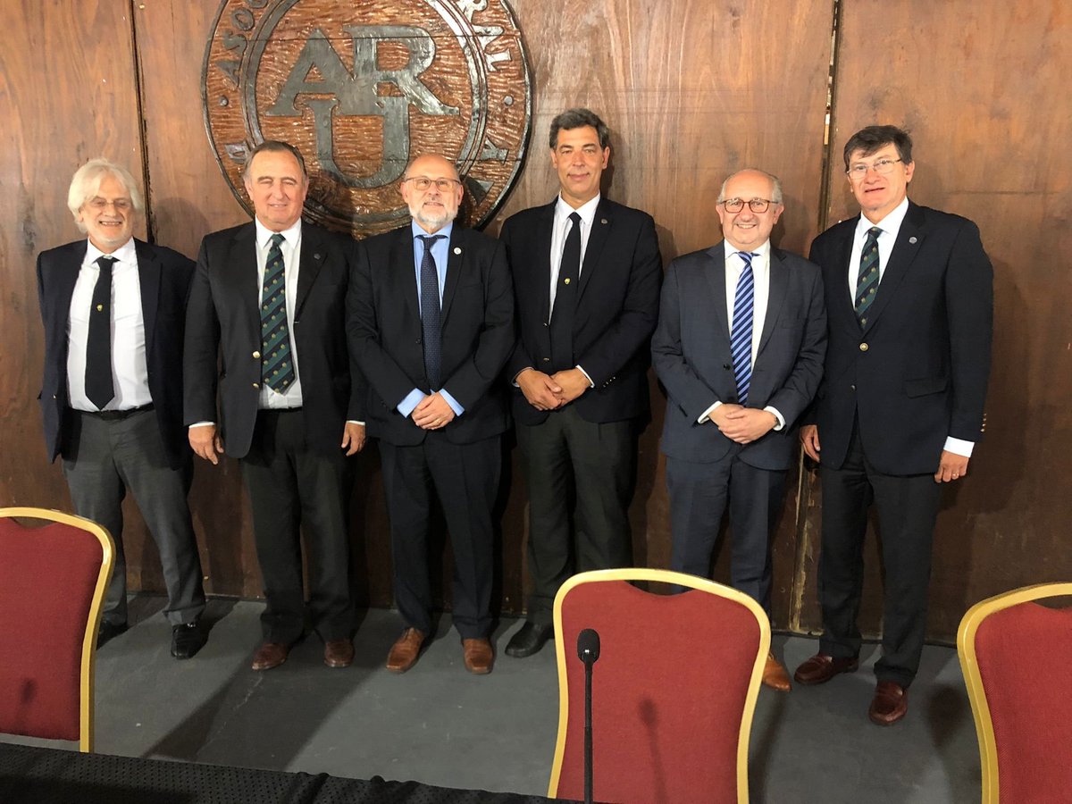 El presidente de la #CCE participó en la presentación del libro de los 150 años de la Asociación Rural del Uruguay.
El presidente <a href="/crjuanmartinez/">juan martinez escrich</a> destacó que la ARU es una de las instituciones socias de la #CCE desde su fundación.