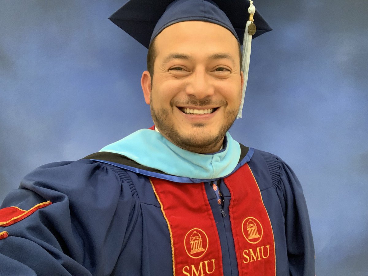 DrReyC's tweet photo. Listen… it was not easy, it took one day at a time, but having a BIG support system and believing in THE Dream pushed me every single day. So, I FinishEdD!!!! #watchmewalk #Dec18 👨🏼‍🎓 @smueddedleader @SMU @smusimmons @smueddedleader @LEAD_DallasISD Si se puede!🎉🇲🇽🇺🇸 https://t.co/4d4ROgYurO