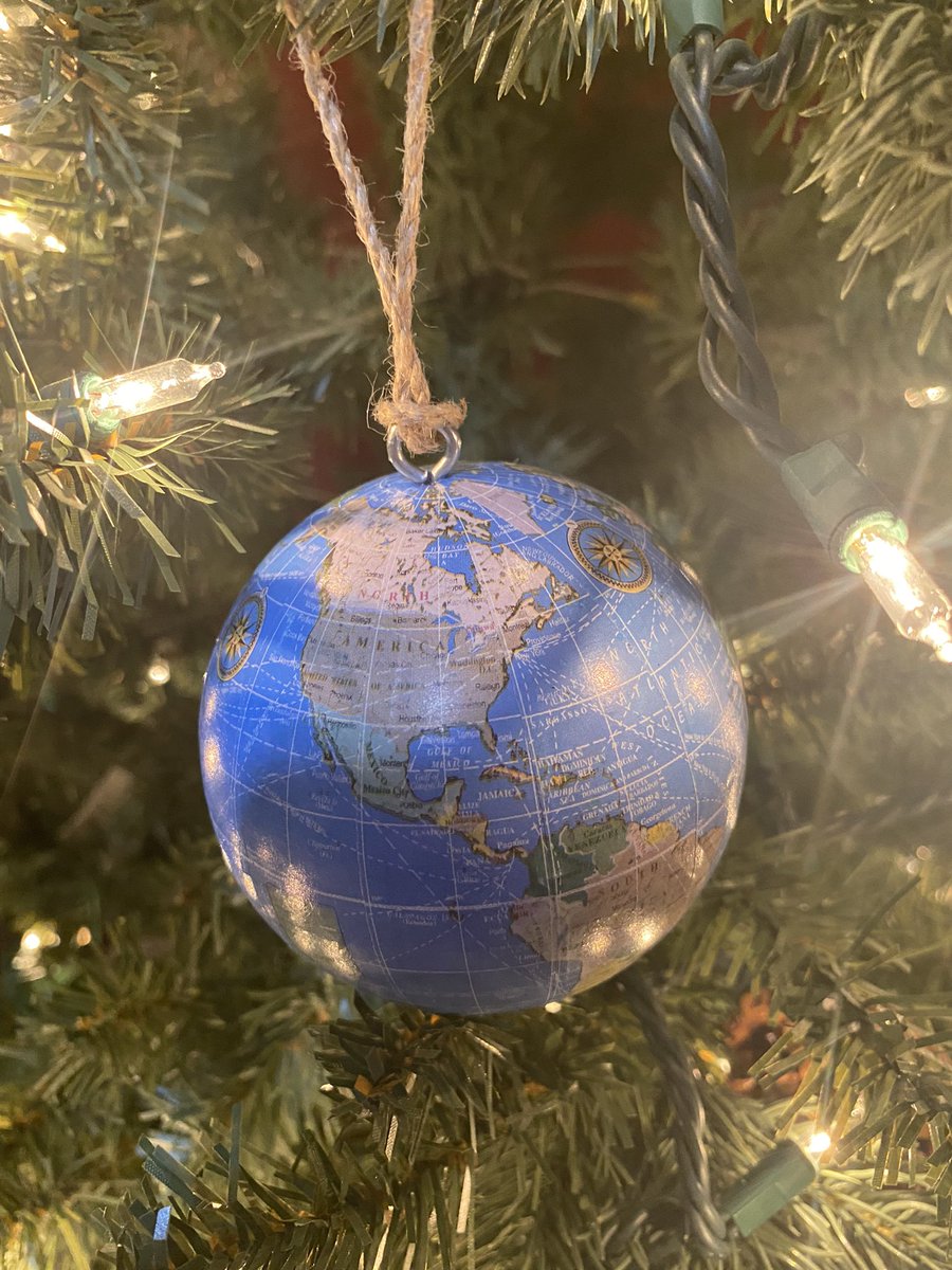 LindsyBentleyUT's tweet photo. #mapsathome on the tree of course https://t.co/fP2FaHSTxb