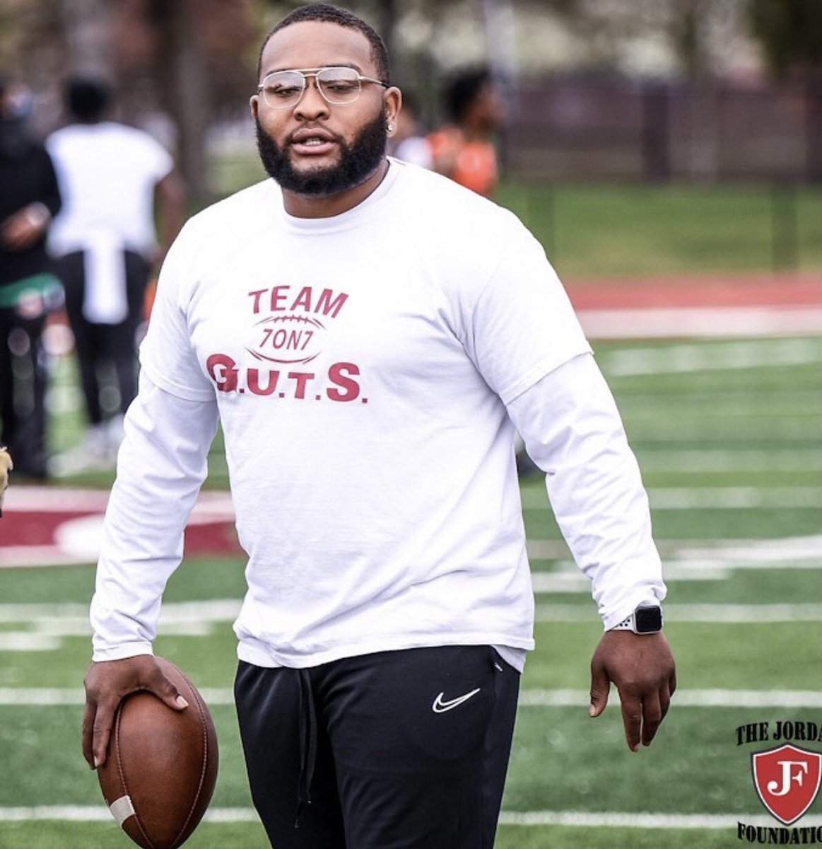 Coachtrio94's tweet photo. DECEMBER 11th &amp; 12th we are back in ACTION @TGshow317 15U where you at , let's get ACTIVE ??!??!
Let's get ready to Ring Up 💍♥️ #TGShow #FamilyFunFootball https://t.co/lEBtW3C8CR