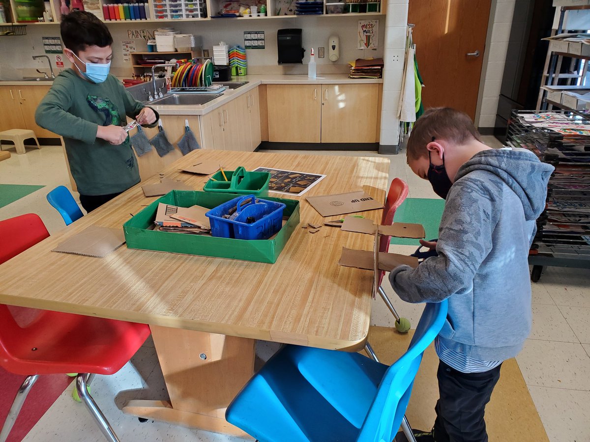 McGregorStudio's tweet photo. McGregor artists open up the sculpture studio this week. Attachment Challenge: Create a sculpture without tape or glue. @rochcommschools #problemsolvers #rcscares https://t.co/6q9E2du83P