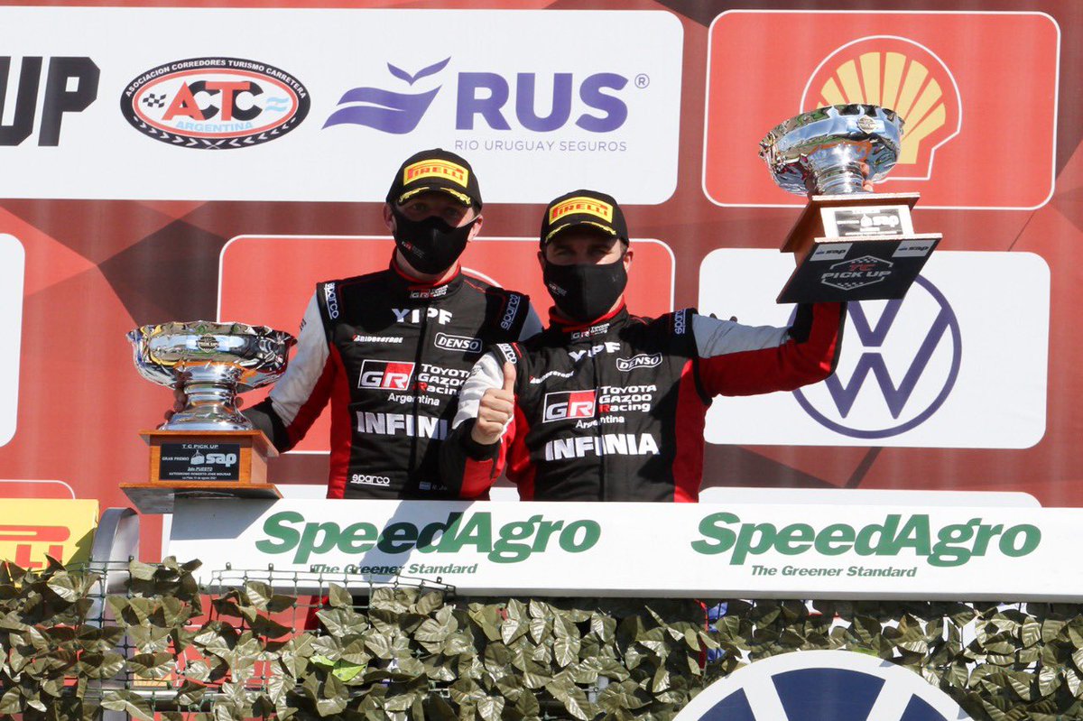 Impresionante lo que viví siendo compañero tuyo.
Gracias por cada consejo y potenciarme para sacar lo mejor cada carrera. Me hiciste trabajar como nunca para estar a la altura! 
Vamos que siempre hay revancha. <a href="/MWernerOK/">Mariano Werner</a>