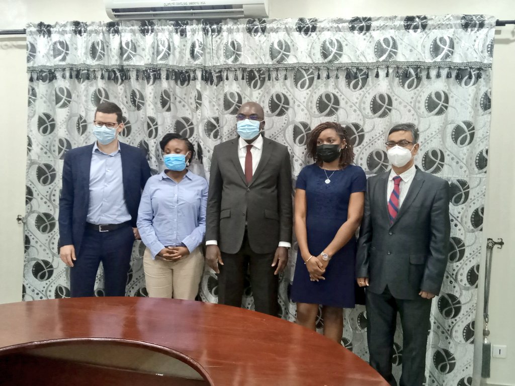 229Degre's tweet image. Cérémonie de signature technique des titres d'exploitation hors-réseau pour l'électrification de 38 localités entre l'#ABERME et 04 promoteurs privés dans le cadre du projet #OCEF du MCA-BÉNIN II relative à l'électrification hors-réseau de certaines localités du Bénin. #Wasexo