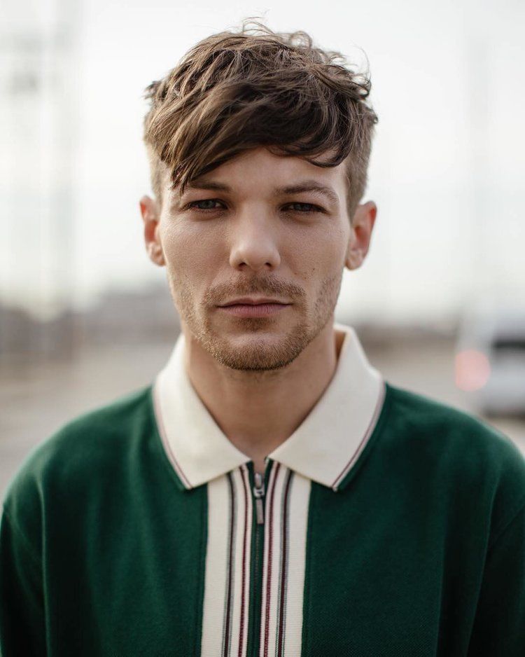 LouistprojectRD's tweet photo. Cita y responde usando los #

¿Louis Peaky Blinders o long hair Louis?

#LouisComeToDomRep #dlibyhStreamParty #DontLetItBreakYourHeart
#LouisAddDR @sdconcerts @bmguk @Louis_Tomlinson @BMG #louistprojectrd https://t.co/e3RT3H4msb