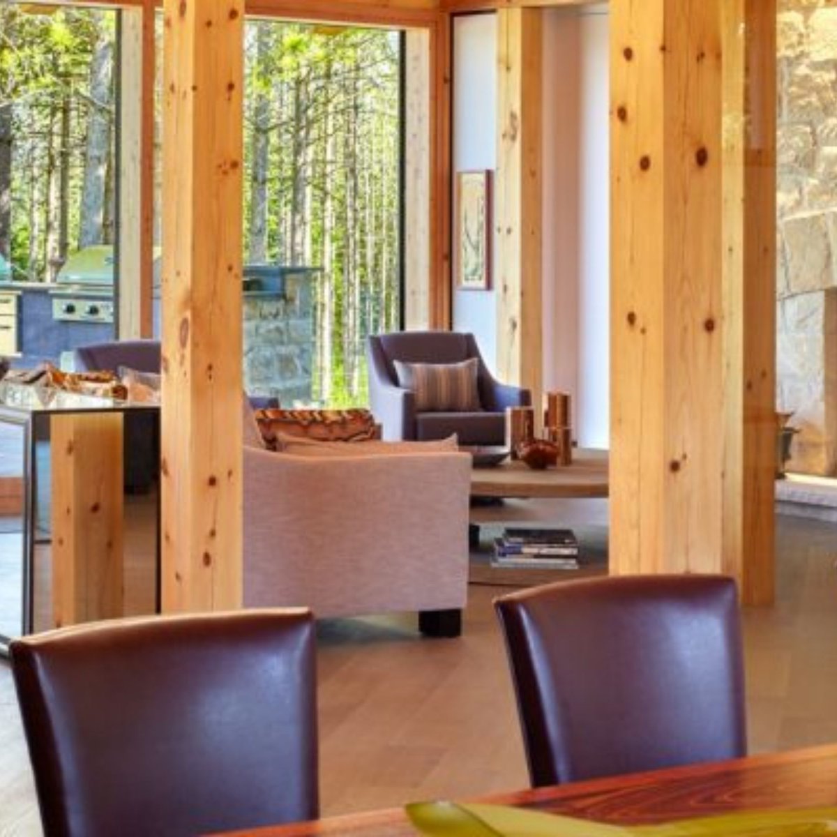discoverydreams's tweet photo. Check out the Curved House! Have you ever seen anything so stunning? https://t.co/8YHPMO5RPx #timberframe #timberframehouse #timberhome #woodhouse #timberconstruction #cottagestyle #cottages #cottagelife #cottagedesign https://t.co/q10ZQzGVxD