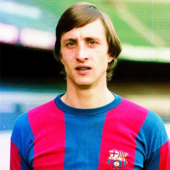 BlazquezFont's tweet photo. 🗣Johan Cruyff, en 2012: “Leo Messi será el jugador de la historia con más Balones de Oro. Es probable que gane seis o siete trofeos de este estilo. Francamente es incomparable”. #BalondeOro https://t.co/8NqL1Aeope