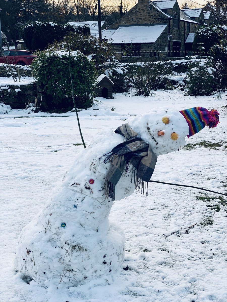 Rowland Woolley (@woolley_bear) on Twitter photo Weekend fun at home in the snow ☃️ #derbyshire Weekend fun at home in the snow ☃️ #derbyshire