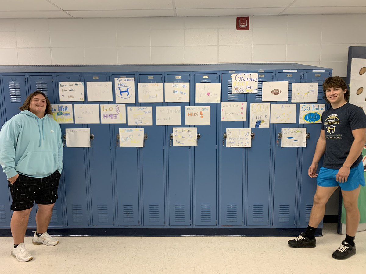 lisa_bopp's tweet photo. Thank you to Mrs. Ryan’s 5th Grade class at Peine Ridge.
The class sent their support for the Holt football team. Both Richard #23 and Chuck #65 were students of Mrs. Ryan. #unfinishedbusiness #weareHolt @NationHolt @HoltPrincipal @coachofstrength @HoltFB @HoltADOffice https://t.co/V28npqrjOn