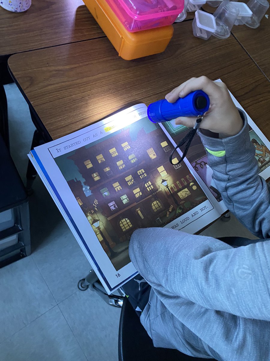 FranzenHayley's tweet photo. What’s the best way to read a story about a blackout?? You have your own blackout!! 🔦

They loved it! https://t.co/fz7dpZnqxd