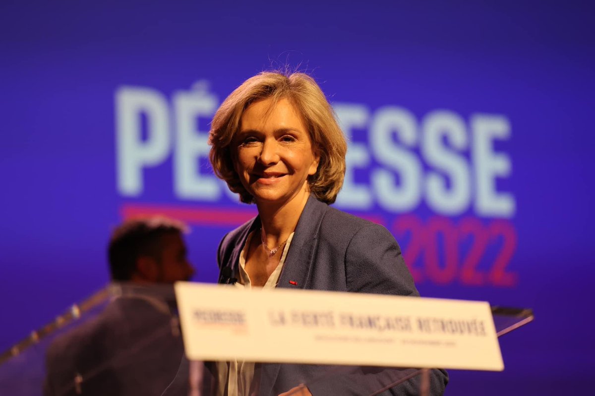 PascaleGruny02's tweet photo. Ce soir, salle comble à Boulogne Billancourt avec @vpecresse plus de 1000 participants ! Belle introduction de Pierre Christophe Baguet Brice Hortefeux et Guillaume Larrivé. Oui Valerie est prête oui elle va gagner nous allons gagner ! #CongresLR #Pecresse2022 https://t.co/ghk3I5vnmc