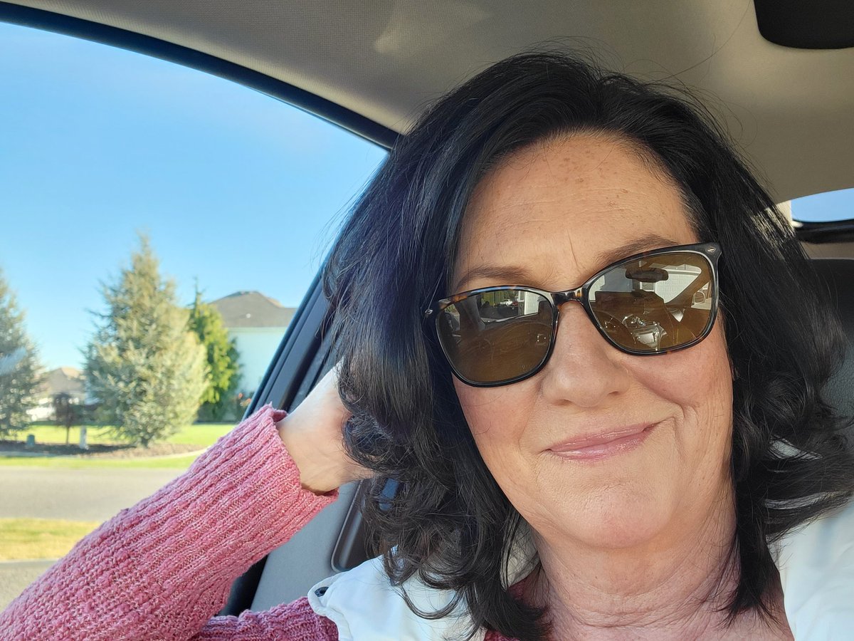 Experience46D's tweet photo. 60 degrees and sunshine...not a bad day for business errands!
#300daysofsunshine #tricitieswa #tricitieswashington #washingtonstate #lifeisgood https://t.co/MQ77fZKmlo