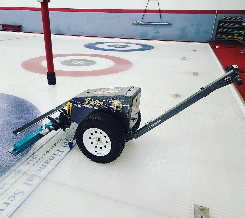 curlschenectady's tweet image. Scraper on the ice and ready for first use! Woohoo!

Sorry, this is a big deal for us. Ice makers understand. 😁

#curling #icemaking #icemakersrejoice #schenectady #itsabeauty