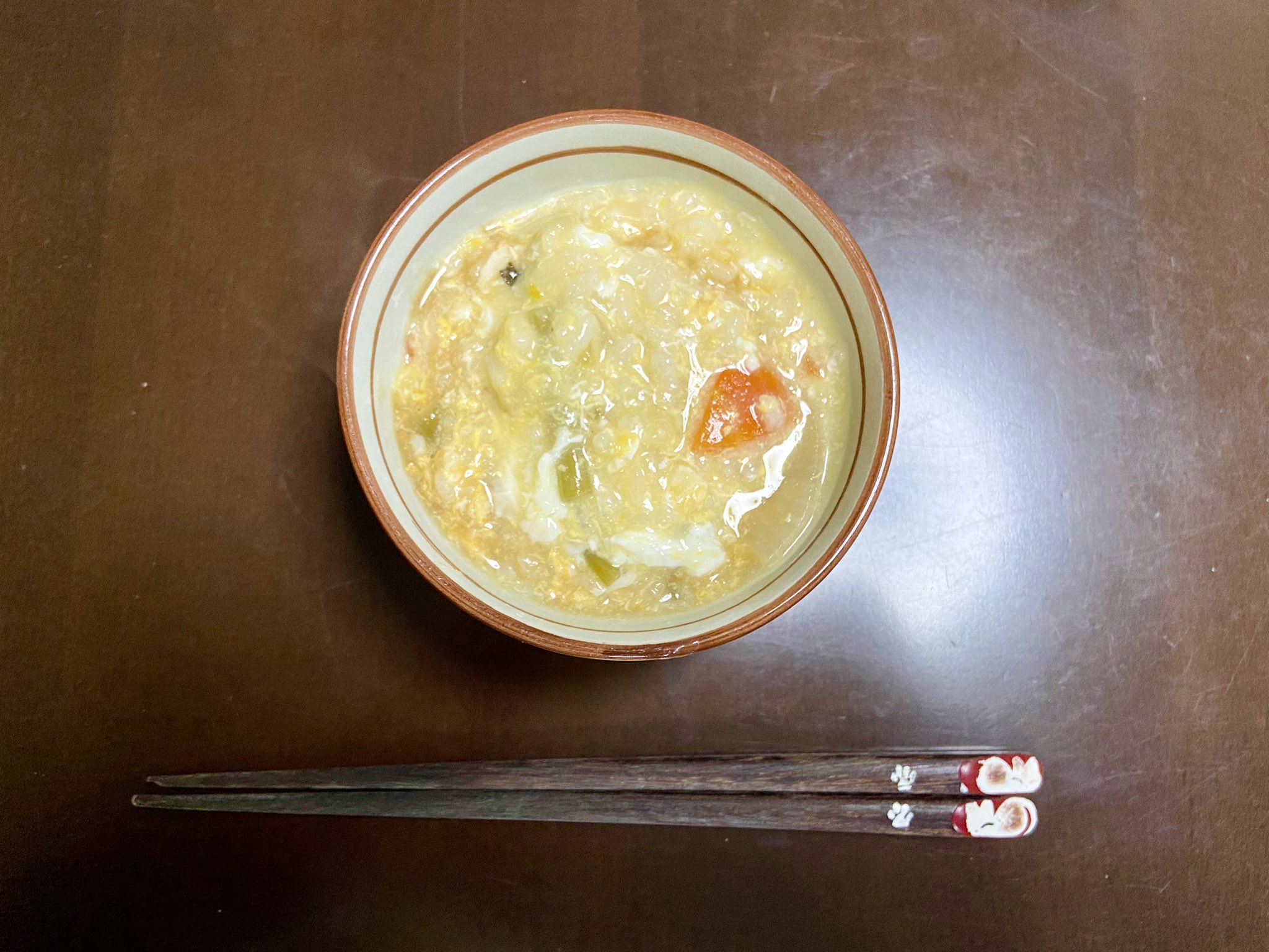 まつり猫 今朝は味噌汁にご飯と卵ぶっ込んで卵おじや 子供の頃 風邪ひくとよく母が作ってくれたやつね T Co Xbftotmjc6 Twitter