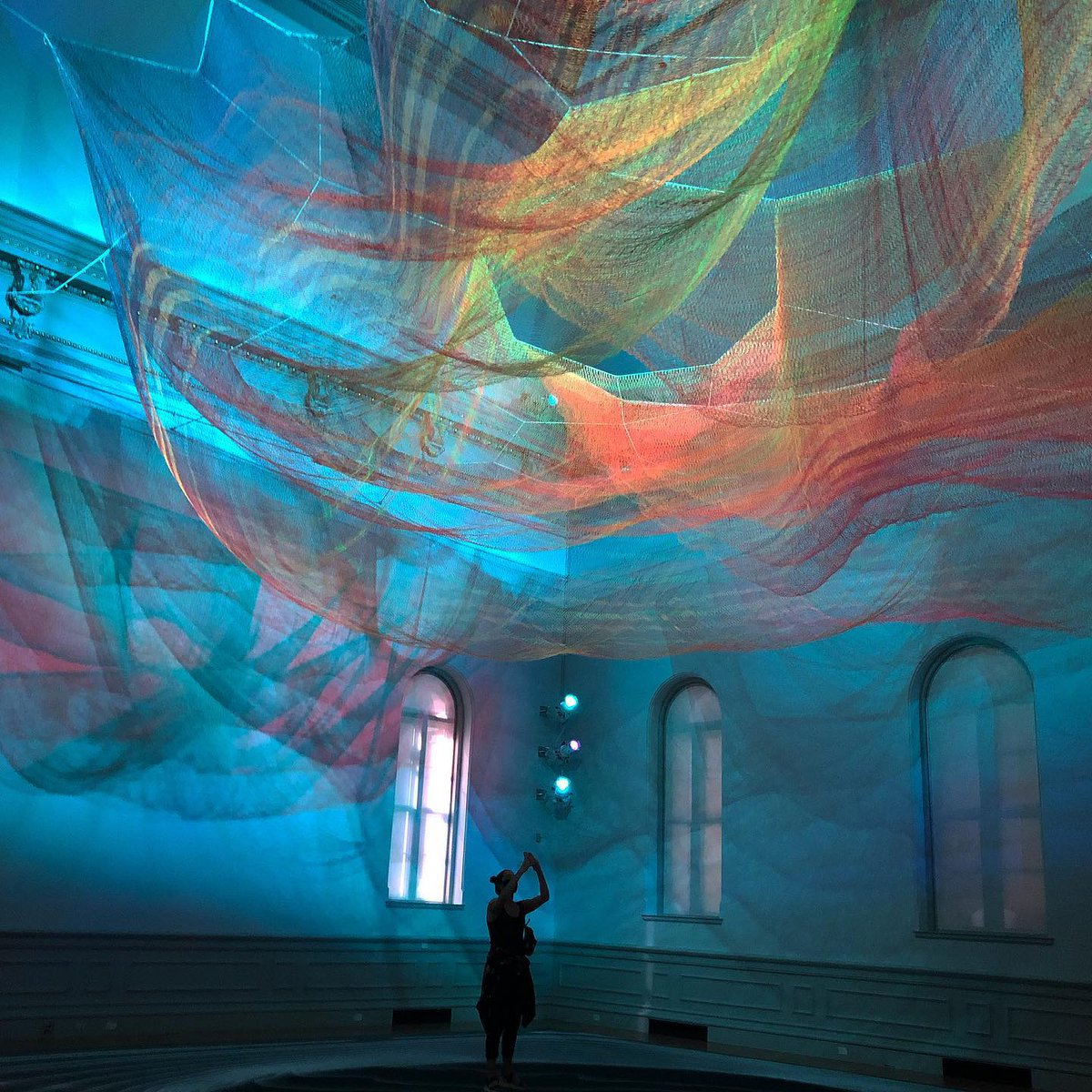 washingtondc's tweet photo. Things to do this week in #WashingtonDC 🌟
The return of #LightYards, the #LifeOfANeuron exhibit at @artechouse, 'A Strange Loop' @woollymammothtc and more! ➡️ https://t.co/6CjqTjzpam 💯
📷: IG/eunicenyc4 at @americanart's #RenwickGallery
#MyDCcool #ExperienceDC https://t.co/XpgxYXkoOv