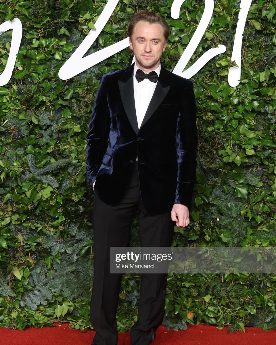 ItaT22Squad's tweet photo. 📸 @TomFelton attends The Fashion Awards 2021 at Royal Albert Hall on November 29, 2021 in London, England. 

Credits: Mike Marsland &amp; John Philips/BFC (Gettyimages)
#tomfelton https://t.co/9y4tbLYttX