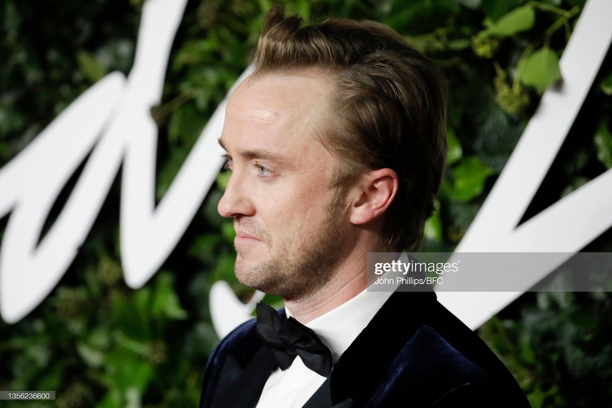 ItaT22Squad's tweet photo. 📸 @TomFelton attends The Fashion Awards 2021 at Royal Albert Hall on November 29, 2021 in London, England. 

Credits: Mike Marsland &amp; John Philips/BFC (Gettyimages)
#tomfelton https://t.co/9y4tbLYttX
