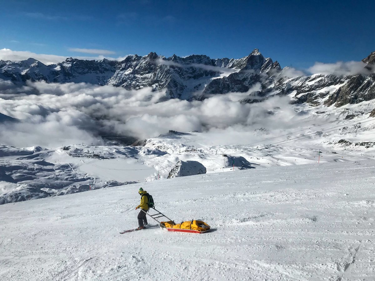 CascadeRescue's tweet photo. Last week the team got to test our #rescuetoboggans in the breathtaking setting of Cervinia, in the middle of the alps at the foot of Matterhorn. Products tested included the Legend (Model 100), the Extreme (Model 350) and the patient protector shield.
https://t.co/TVlH5IWJe0 https://t.co/jU3VQRDJNH